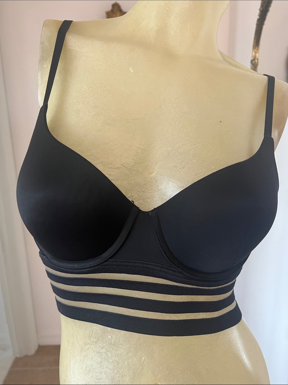 Victoria's Secret T-Shirt Lightly Lined Demi Bra